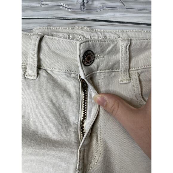 American Eagle Outfitters Shorts Womens 6 Beige Super Stretch Midi 5 Pocket - Picture 2 of 14